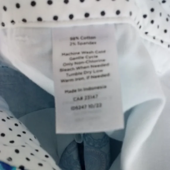 Talbots Perfect Shorts Blue Paisley Classic 10.5" Size 10 Mature Preppy - Picture 4 of 5